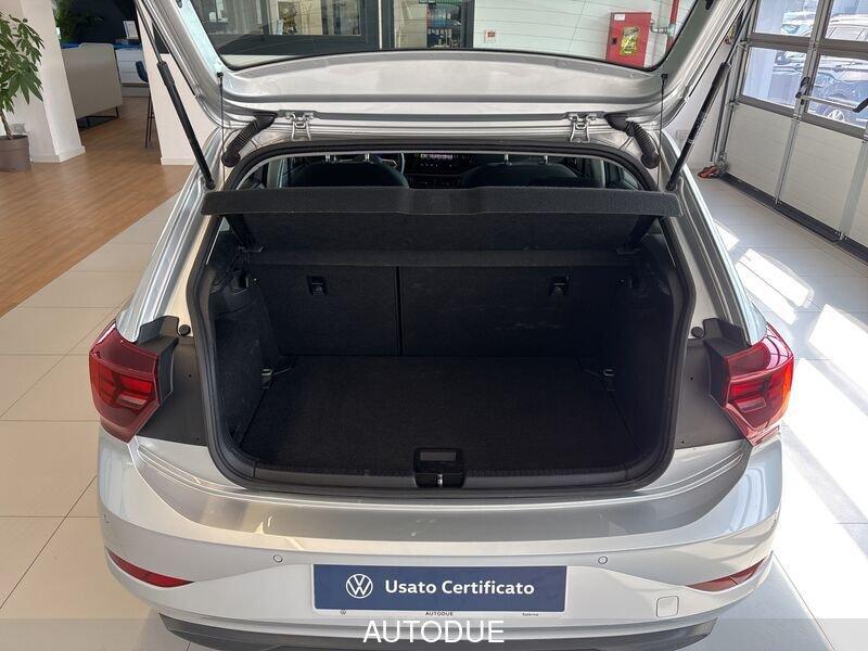 Volkswagen Polo VI 2022 1.0 tsi Life 95cv dsg