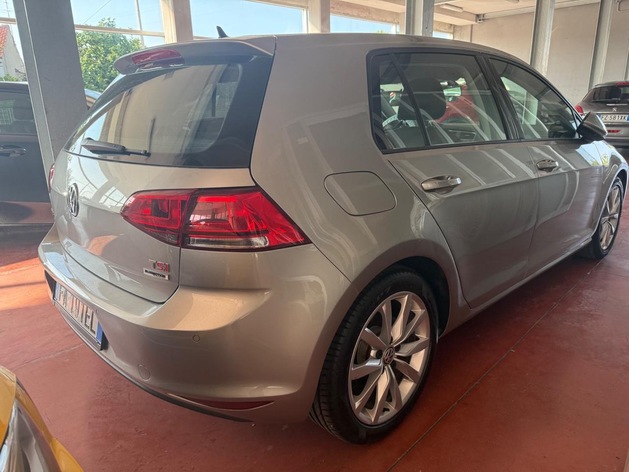 Solo da Qualitycars Pescara Volkswagen Golf Business 1.4 TSI 5p. Highline BlueMotion Technology