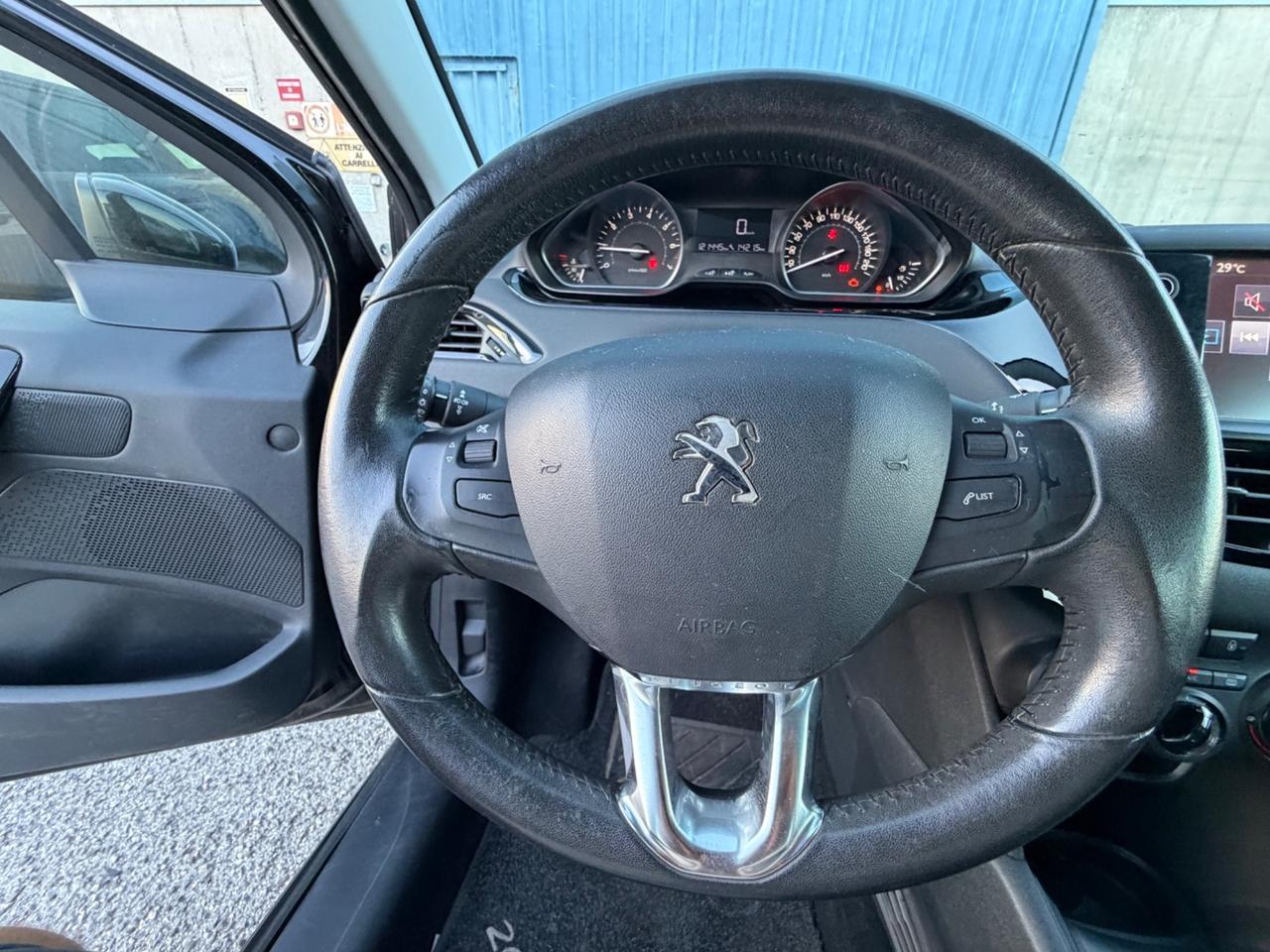 Peugeot 208 PureTech 82 5 porte Access
