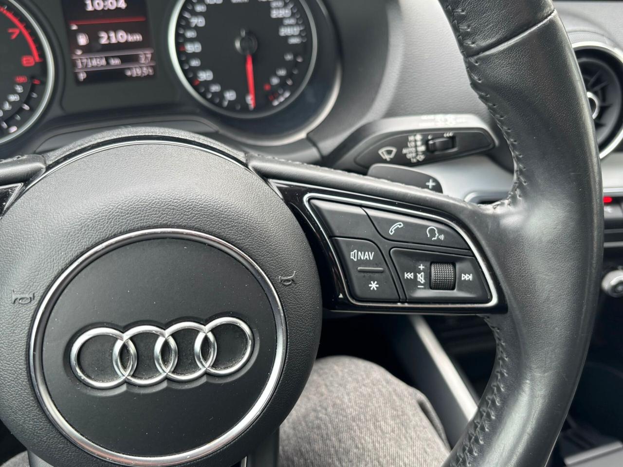 Audi Q2 1.0 TFSI S tronic Business