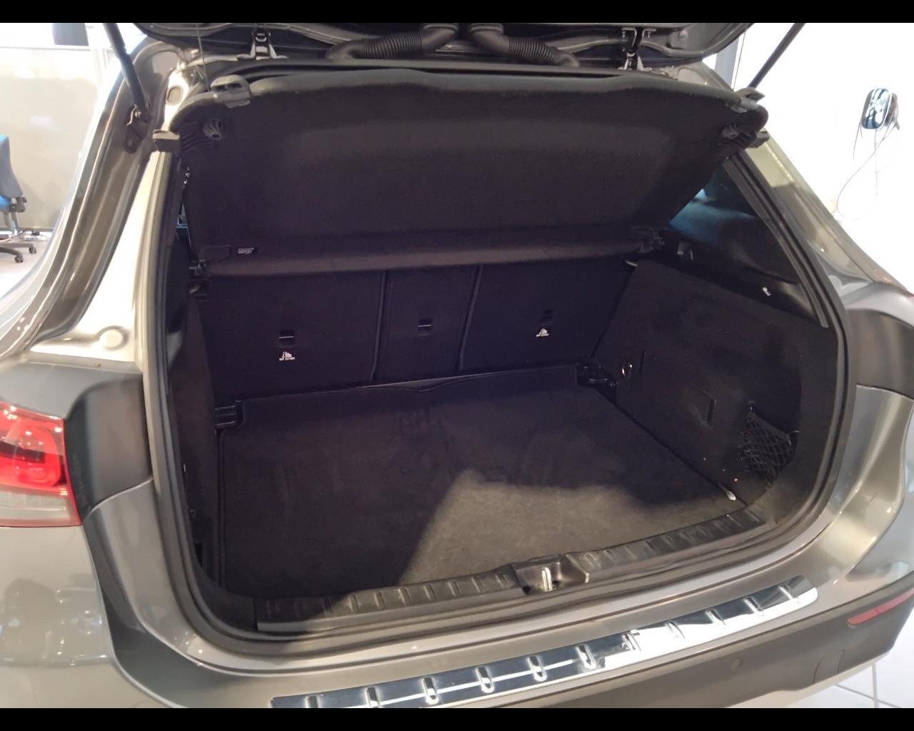 Mercedes-Benz GLA-H247 2020 - GLA 180 Sport auto