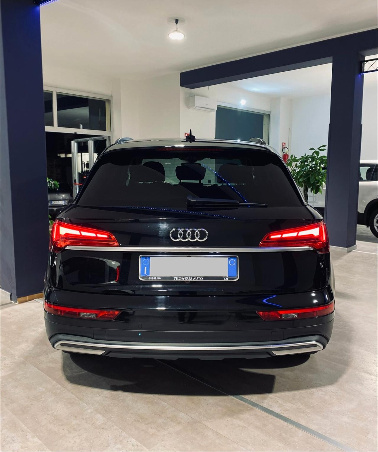 Audi Q5 30 TDI S tronic Business