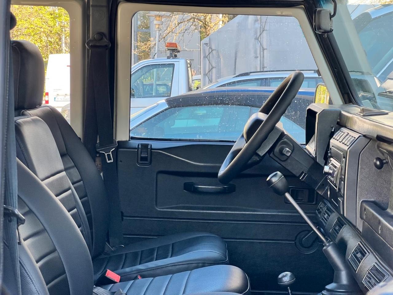Land Rover Defender 110 ~Gancio di traino~8 posti~Aria condizionata~Pelle