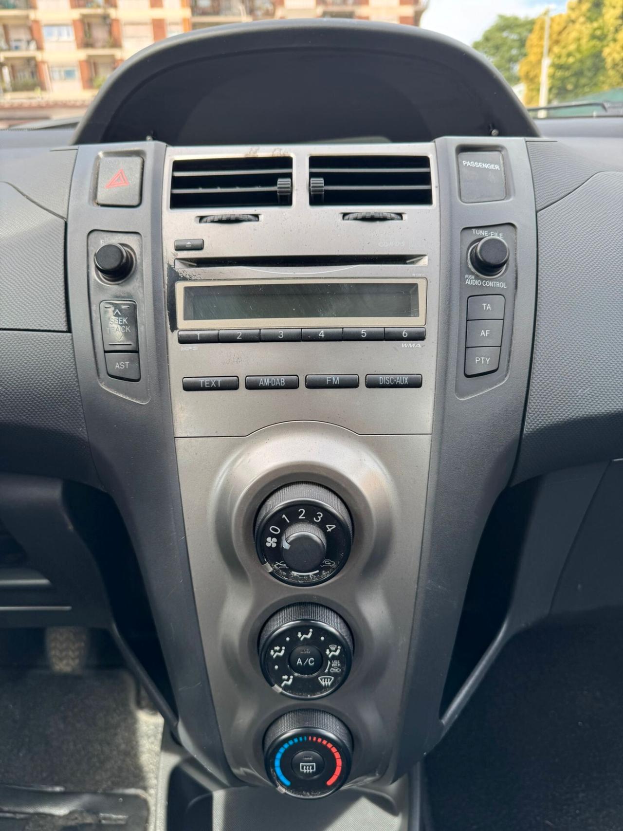 TOYOTA YARIS 1.0 5p. SOL *PREZZO REALE*