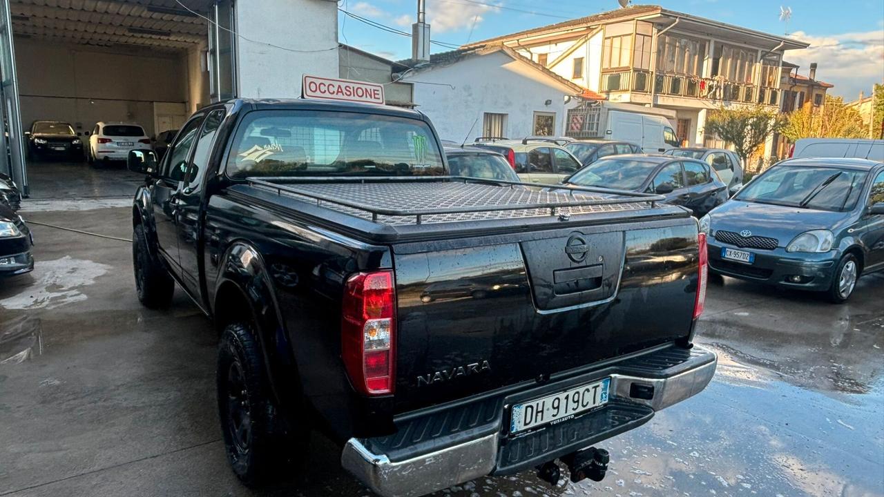 Nissan Navara 2.5 dCi 2 pikap