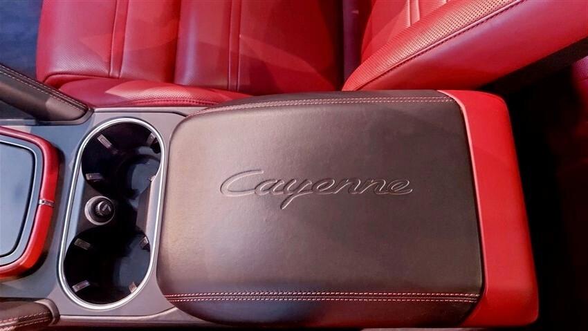 Porsche Cayenne 3.0 V6 E-Hybrid