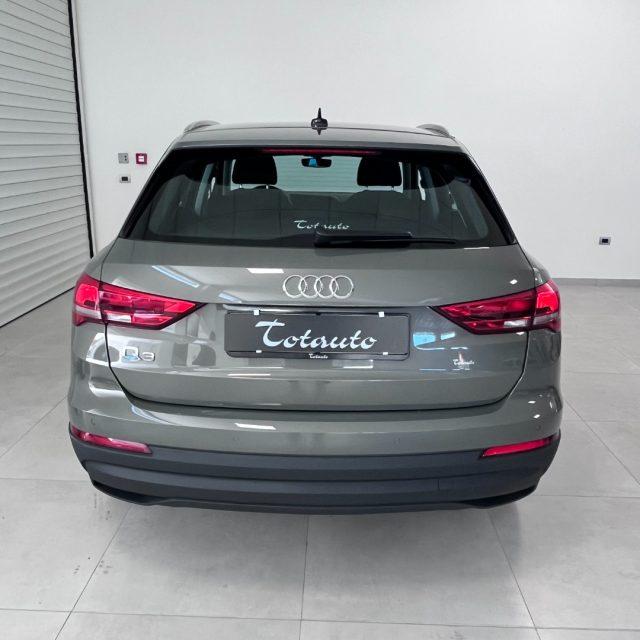 AUDI Q3 35 TDI quattro S tronic Business