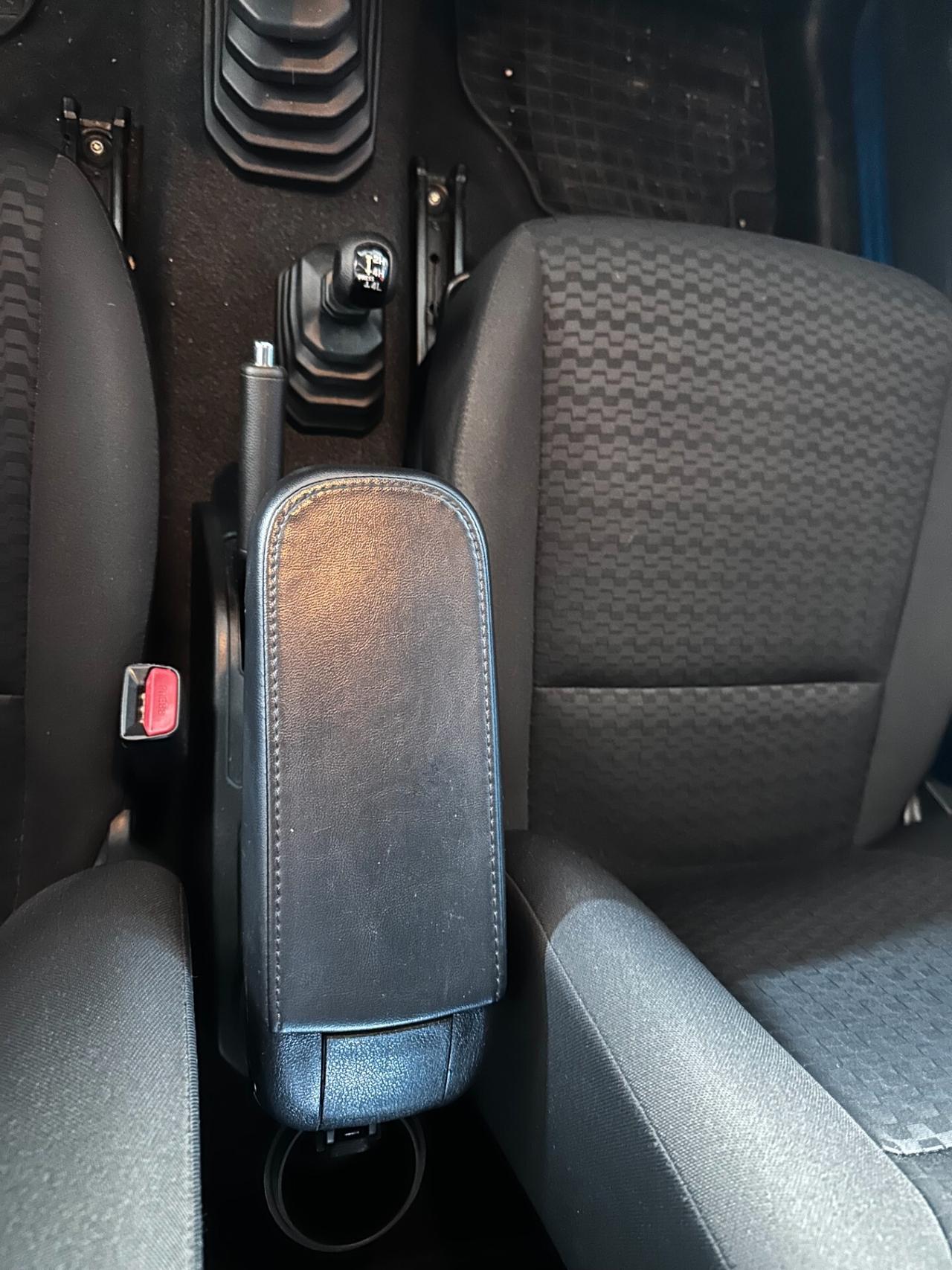 Suzuki Jimny 1.5 5MT Top