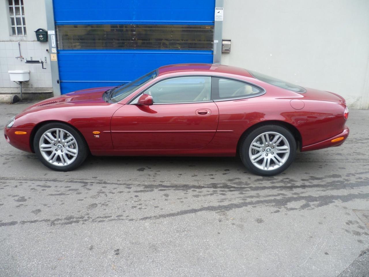 Jaguar XKR 4.2 Coupé rara originale unica