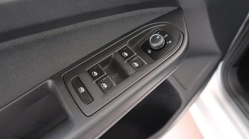 Volkswagen Golf Golf 2.0 TDI 150 CV DSG SCR Life #NAVI#SENSORI PARCHEGGIO#