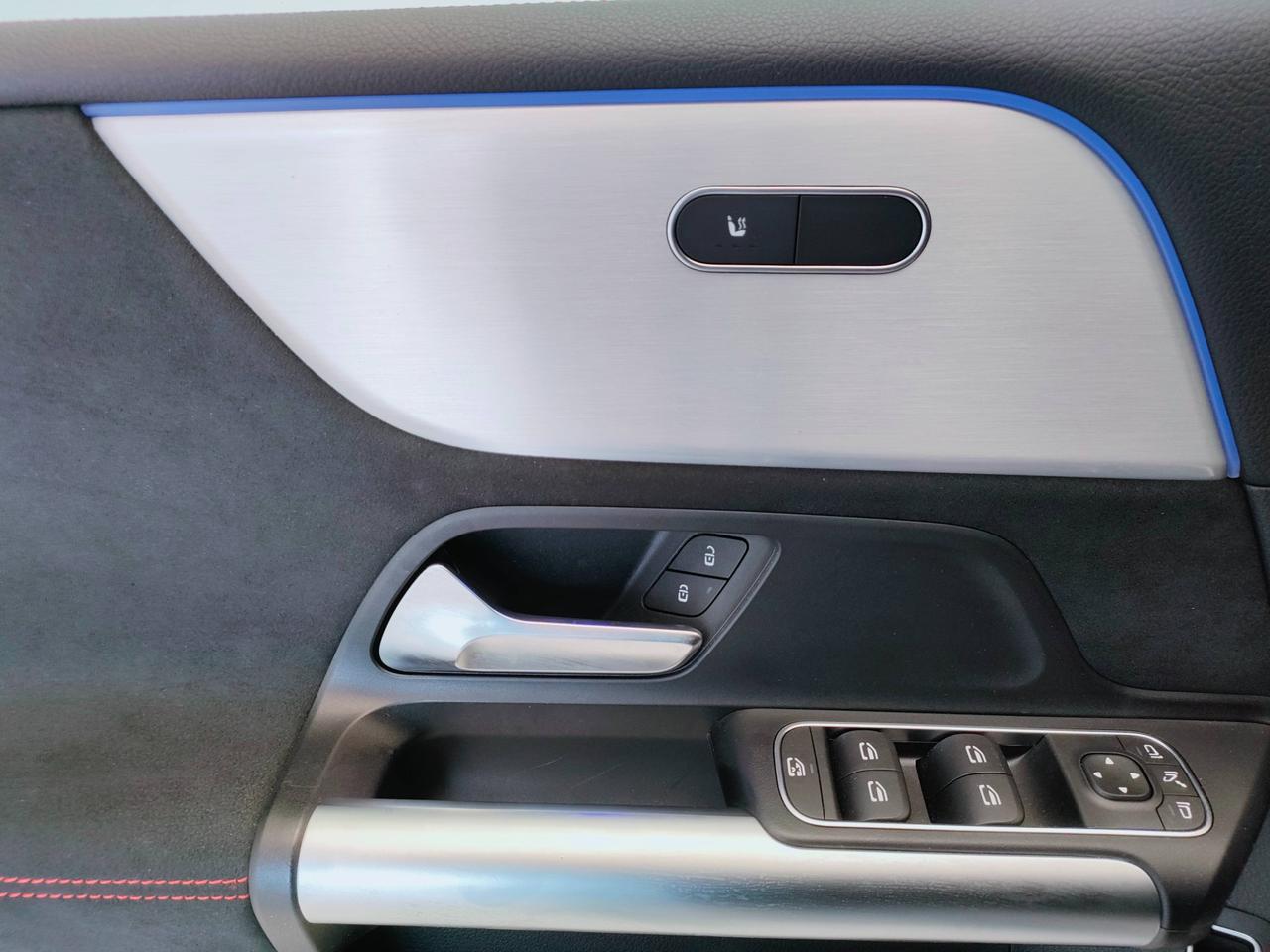 Mercedes-Benz Classe B - W247 2023 - B 180 d AMG Line Advanced Plus auto