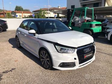 Audi A1 auto incidentata