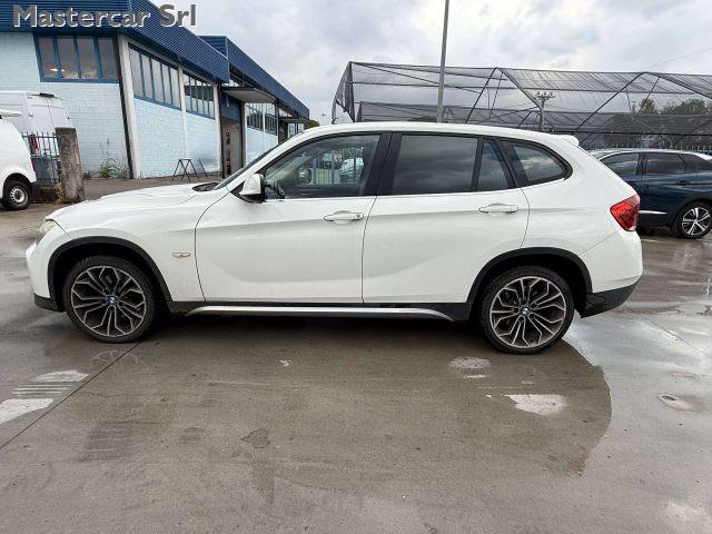 BMW X1 X1 E84 xdrive2.0dA Attiva EA398DG
