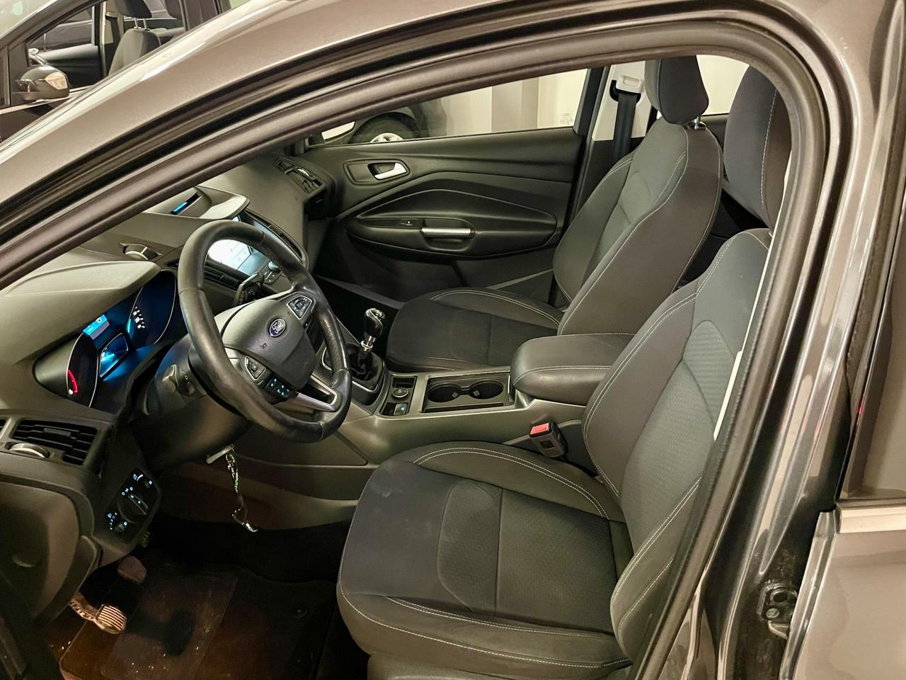 Ford Kuga 1.5 TDCI 120 CV S&S 2WD Titanium