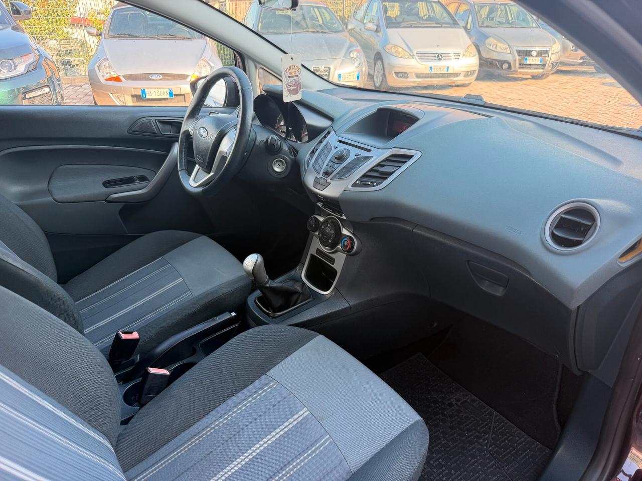Ford Fiesta 1.4 TDCi 68CV 3 porte Titanium