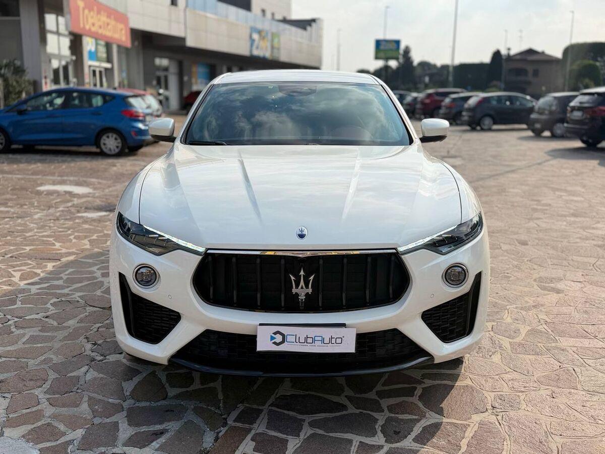 Maserati Levante 3.0 V6 Modena 350cv auto