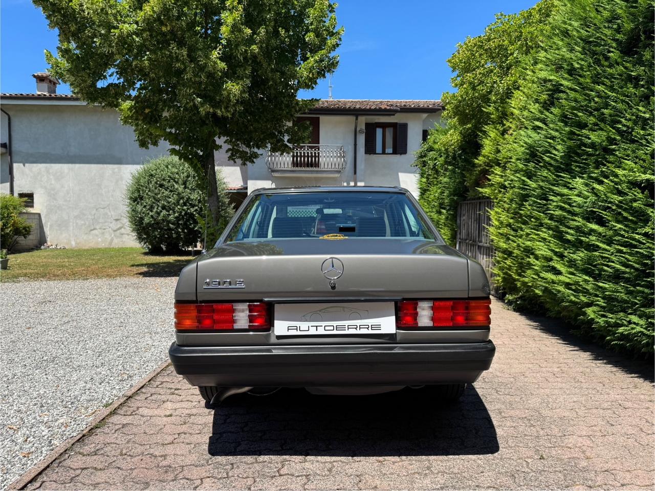 Mercedes-benz 190 2.0 E