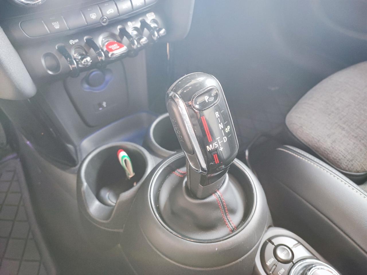 Mini 2.0 Cooper SD aut. Hype 5 porte