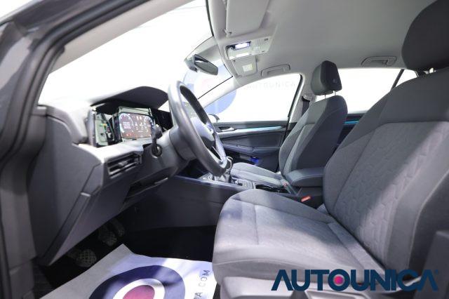 VOLKSWAGEN Golf 2.0 TDI 115 CV SCR LIFE FARI LED