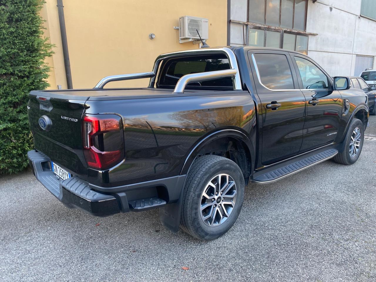 Ford Ranger 2.0 ECOBLUE aut. 205 CV DC Limited 5 posti (PREZZO NON SOGGETO IVA,"PRIVATO")