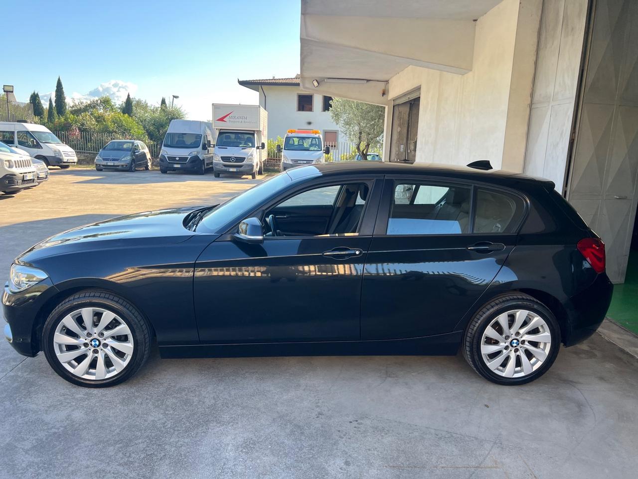 Bmw 118 118d 5p. Advantage
