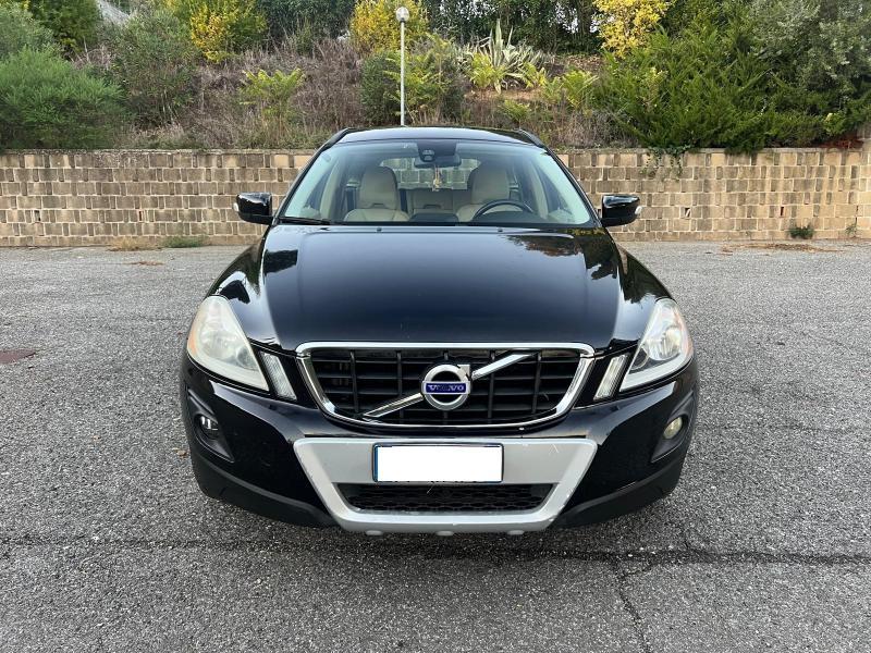 Volvo XC60 2.4d Momentum fwd 175cv auto