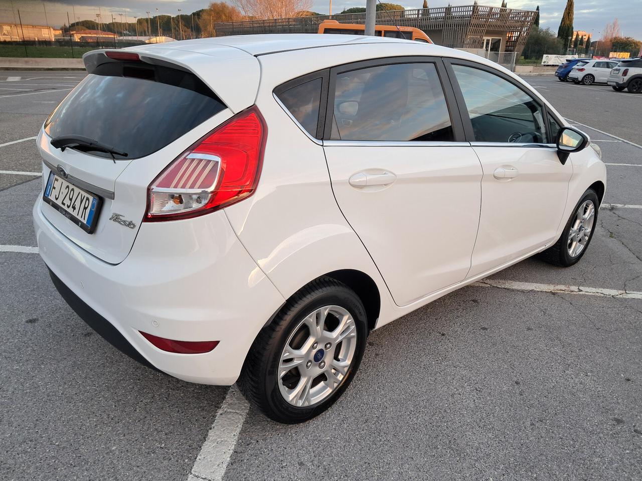 Ford Fiesta 1.4 5p. Bz.- GPL Titanium