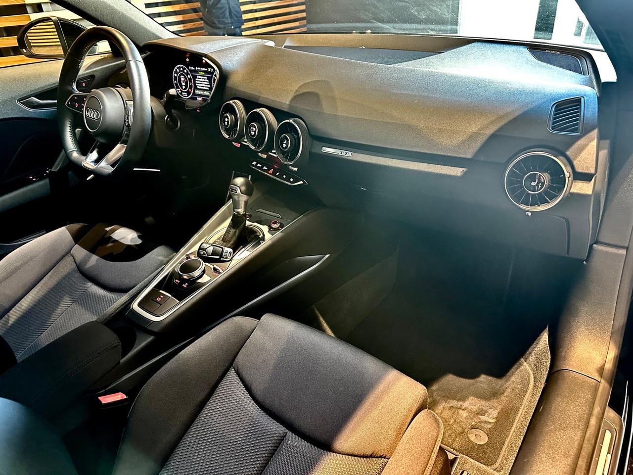 Audi TT TTS Coupé TFSI quattro S tronic