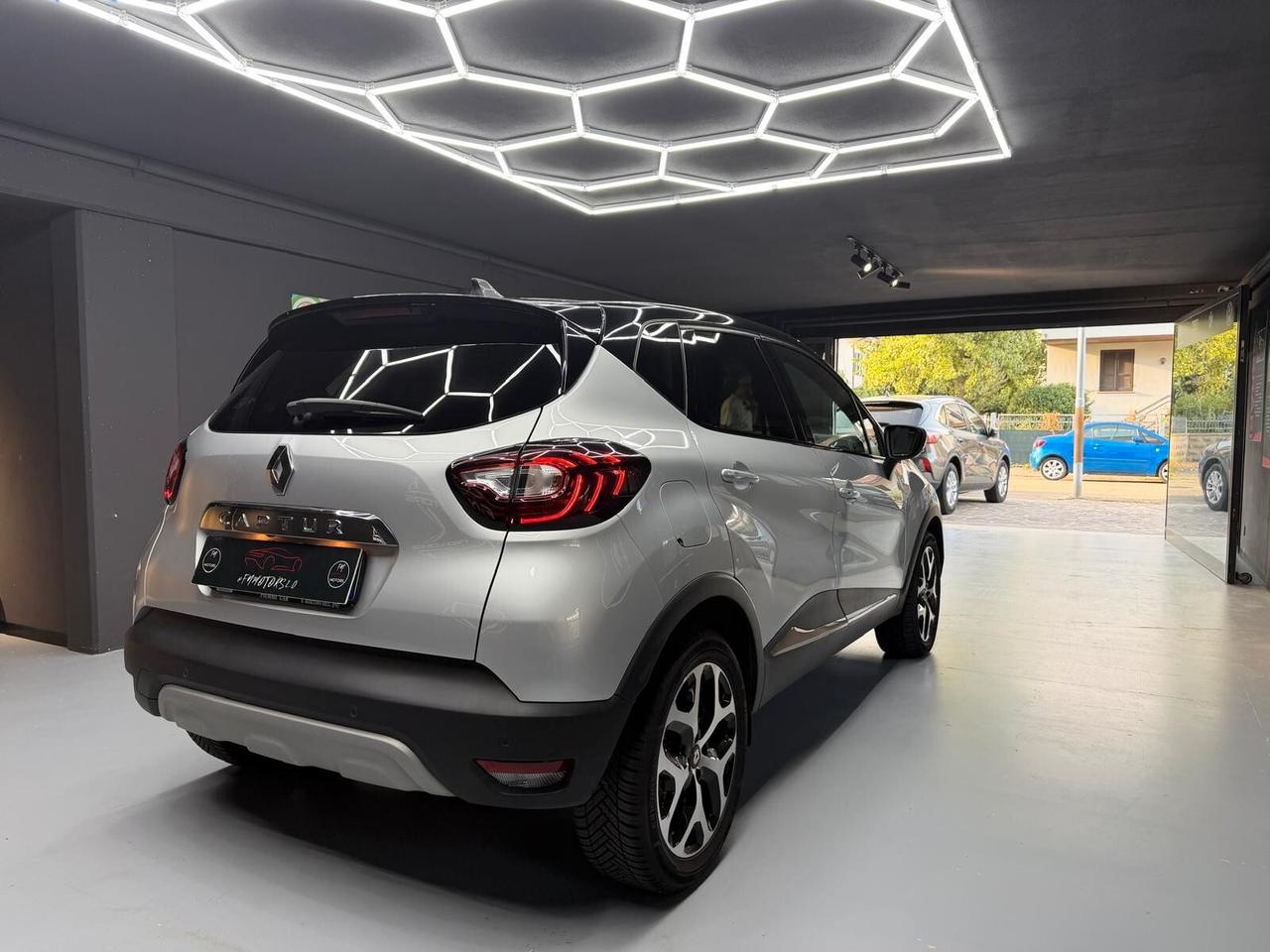 Renault Captur dCi 8V 90 CV EDC Sport Edition
