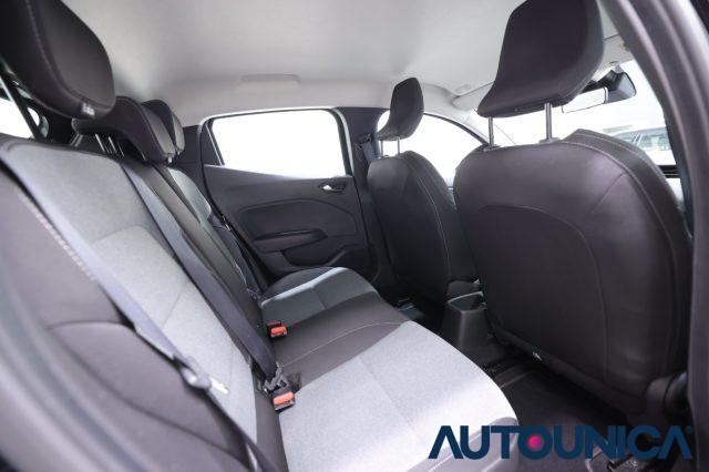 RENAULT Clio SCE 65 CV 5 PORTE EVOLUTION FARI LED NEOPATENTATI
