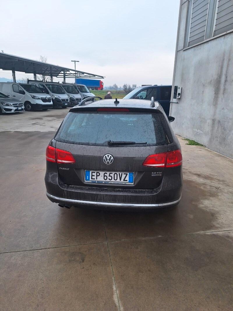 VOLKSWAGEN Passat 7ª serie Passat Var. Bs. 2.0...