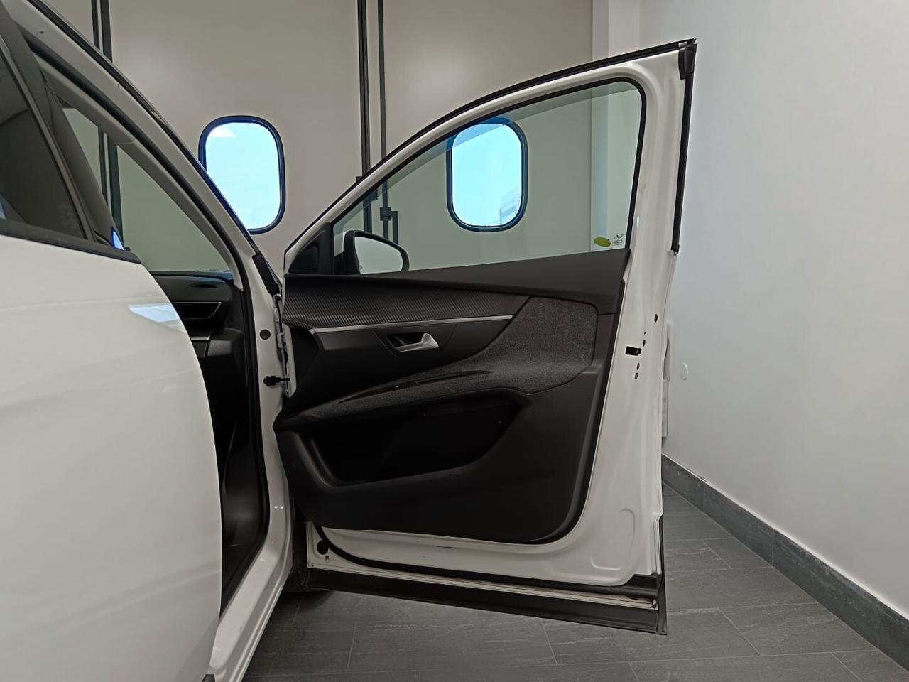 Peugeot 3008 BlueHDi 120 S&S Access