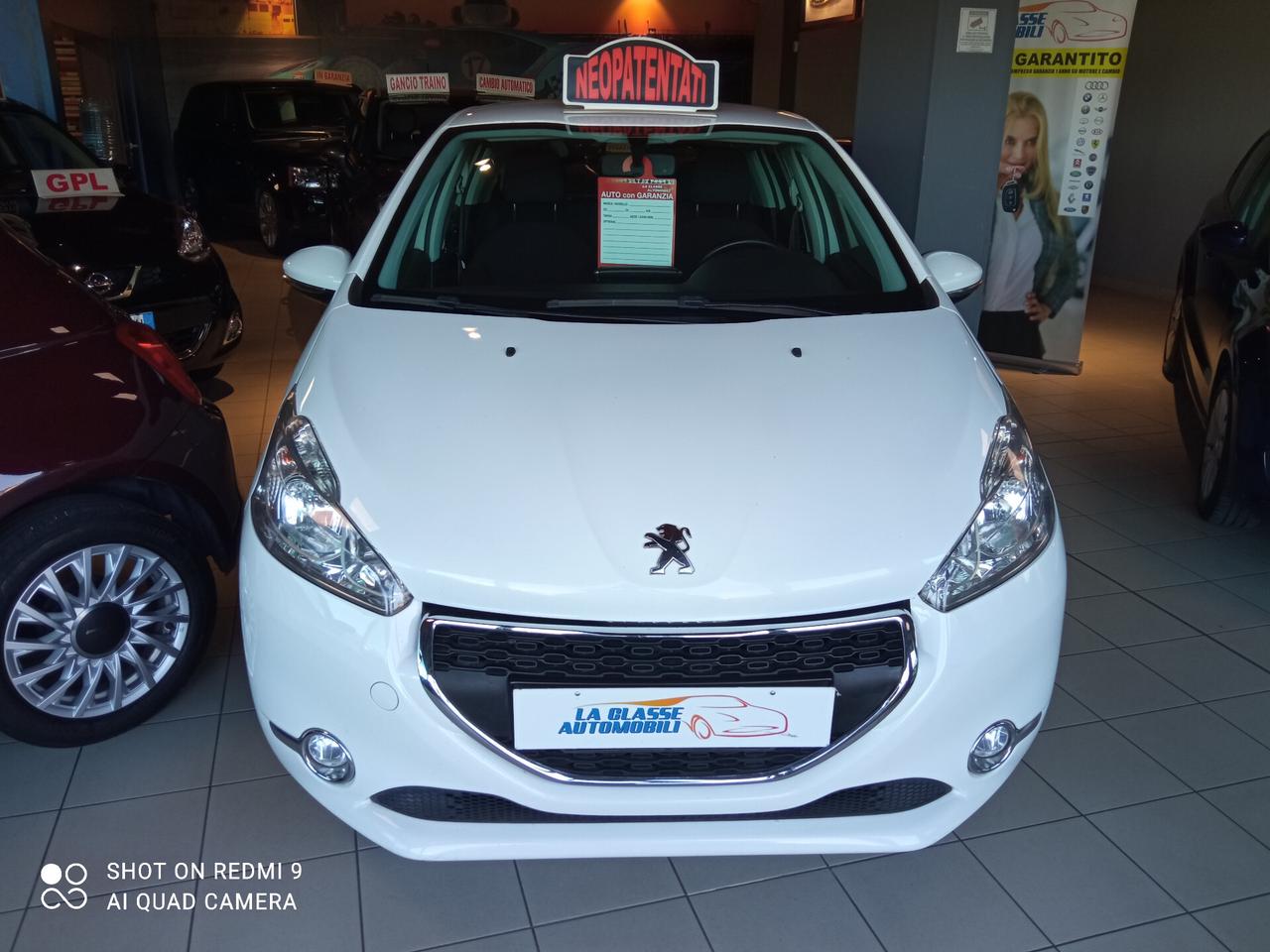 Peugeot 208 1.4 HDi 68 CV 5 porte Allure NEOPATENTATI