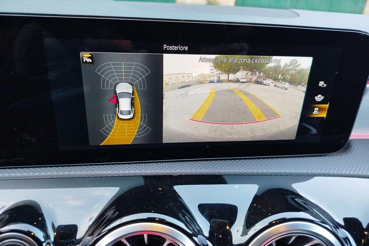 MERCEDES CLA 200 d Automatic Premium