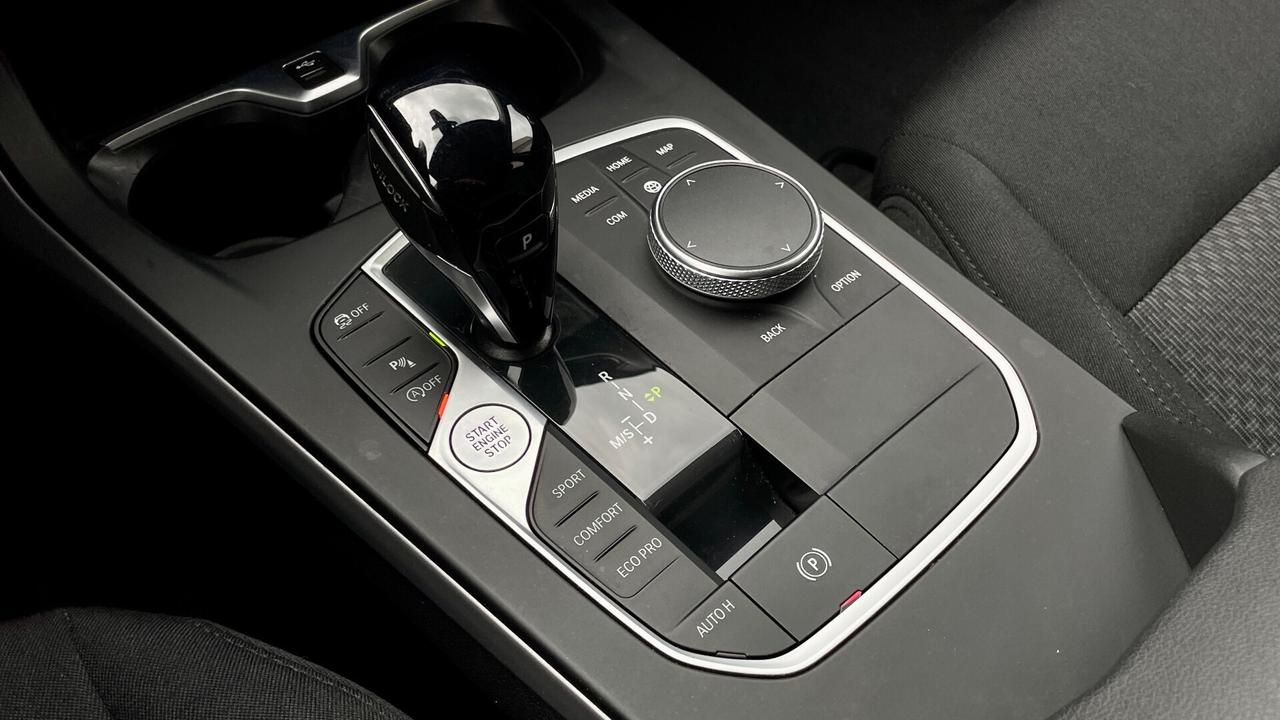 BMW 116 1.5 ADVANTAGE 116CV - CARPLAY, CRUISE CONTROL, NEOPATENTATI