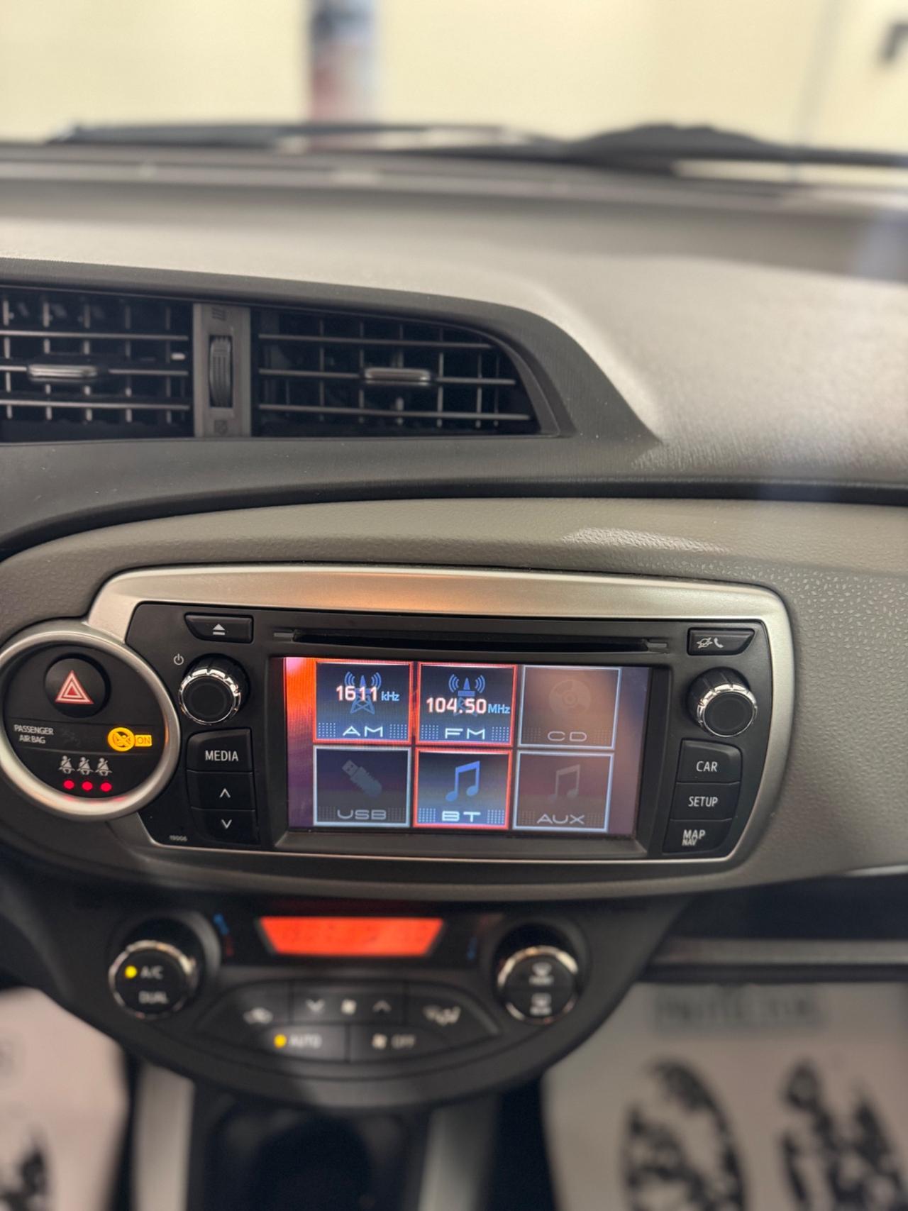Toyota Yaris 1.0 5 porte Lounge