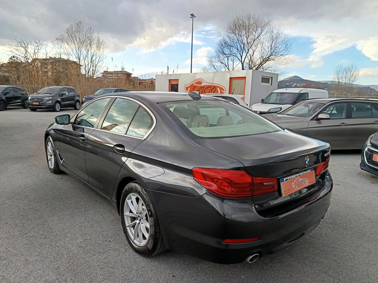 Bmw 520 i Business auto 184cv