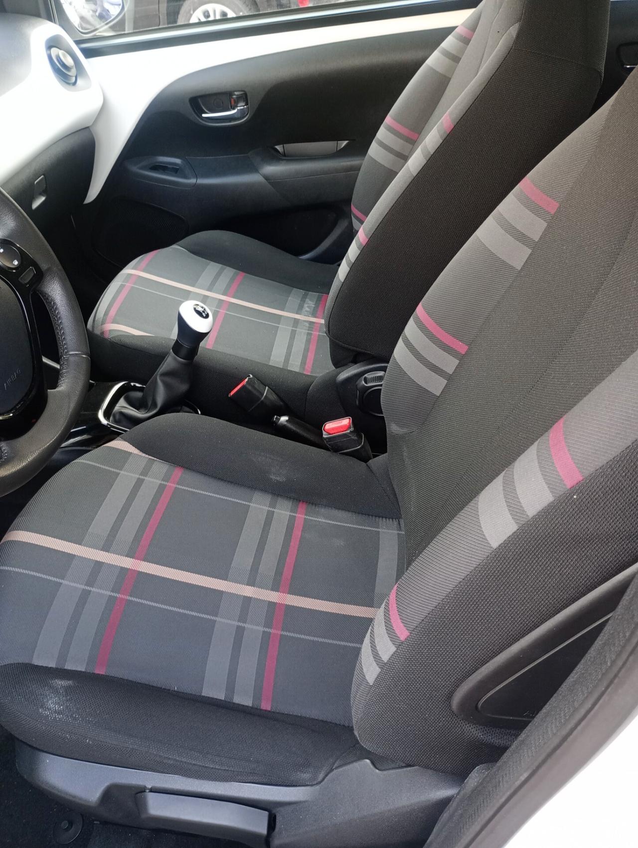 Peugeot 108 VTi 68 5 porte Allure