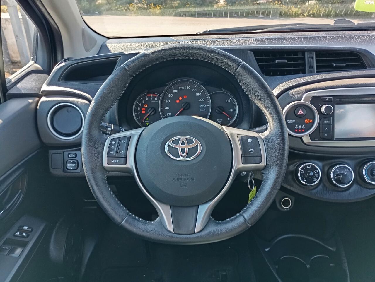 Toyota Yaris 1.0 5 porte Active