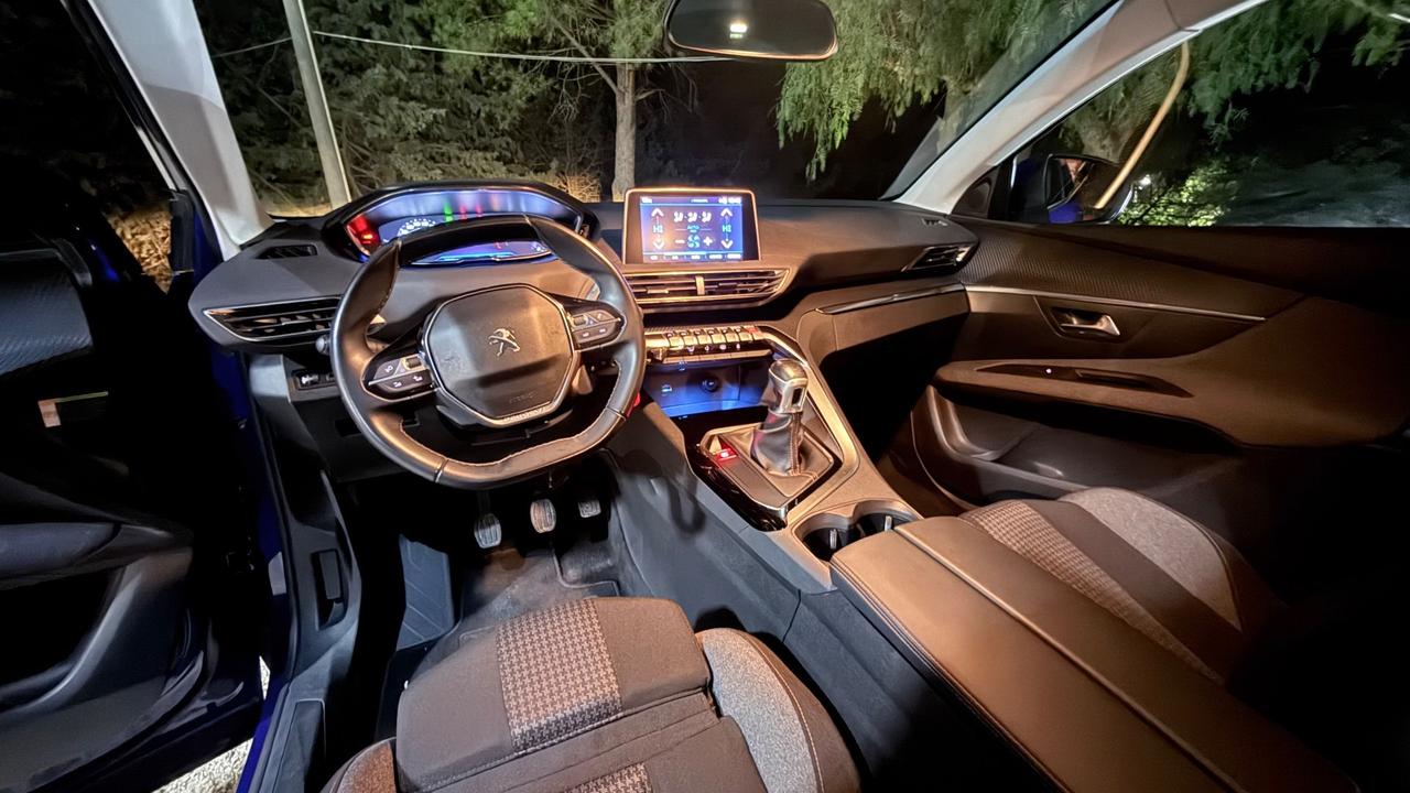 Peugeot 3008 BlueHDi 130 S&S Allure