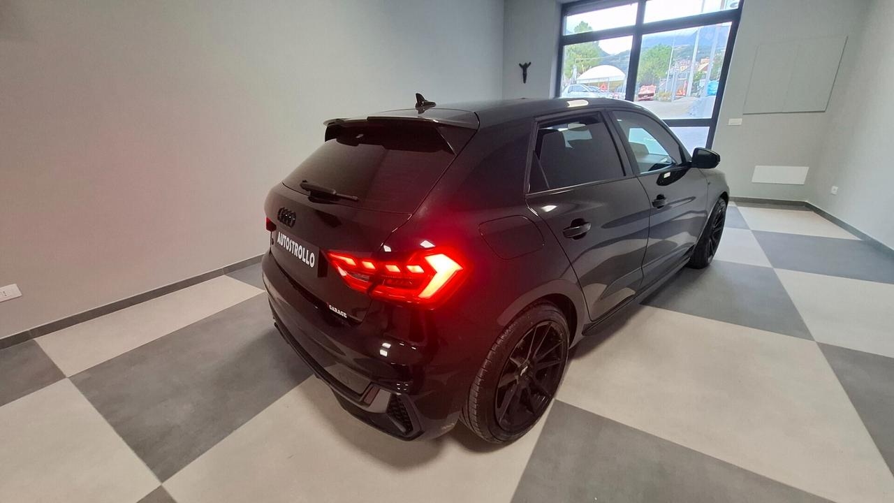 Audi A1 SPB 40 TFSI S tronic line edition