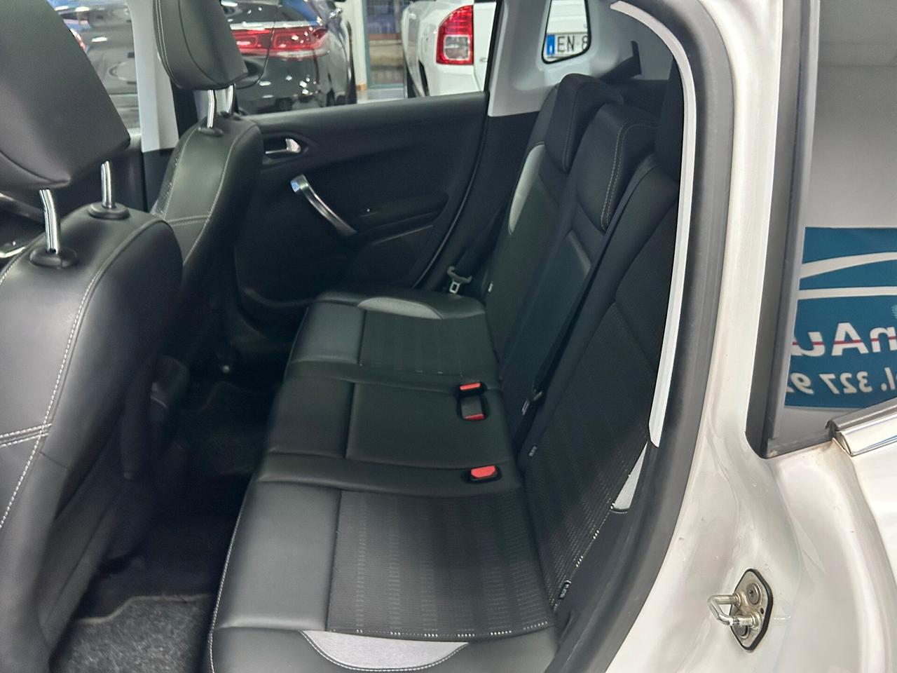 Peugeot 2008 1.2B X NEOPATENTATI Allure 2015