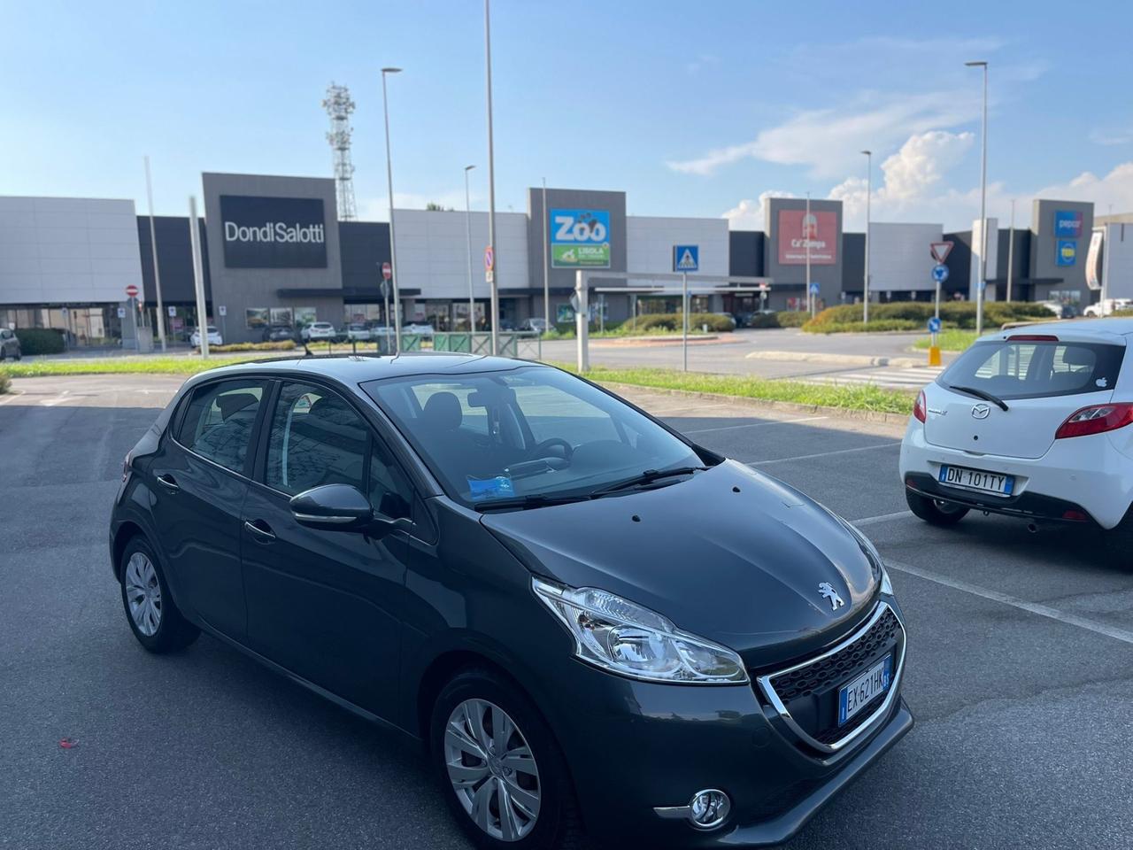 Peugeot 208 PureTech 82 5 porte Allure