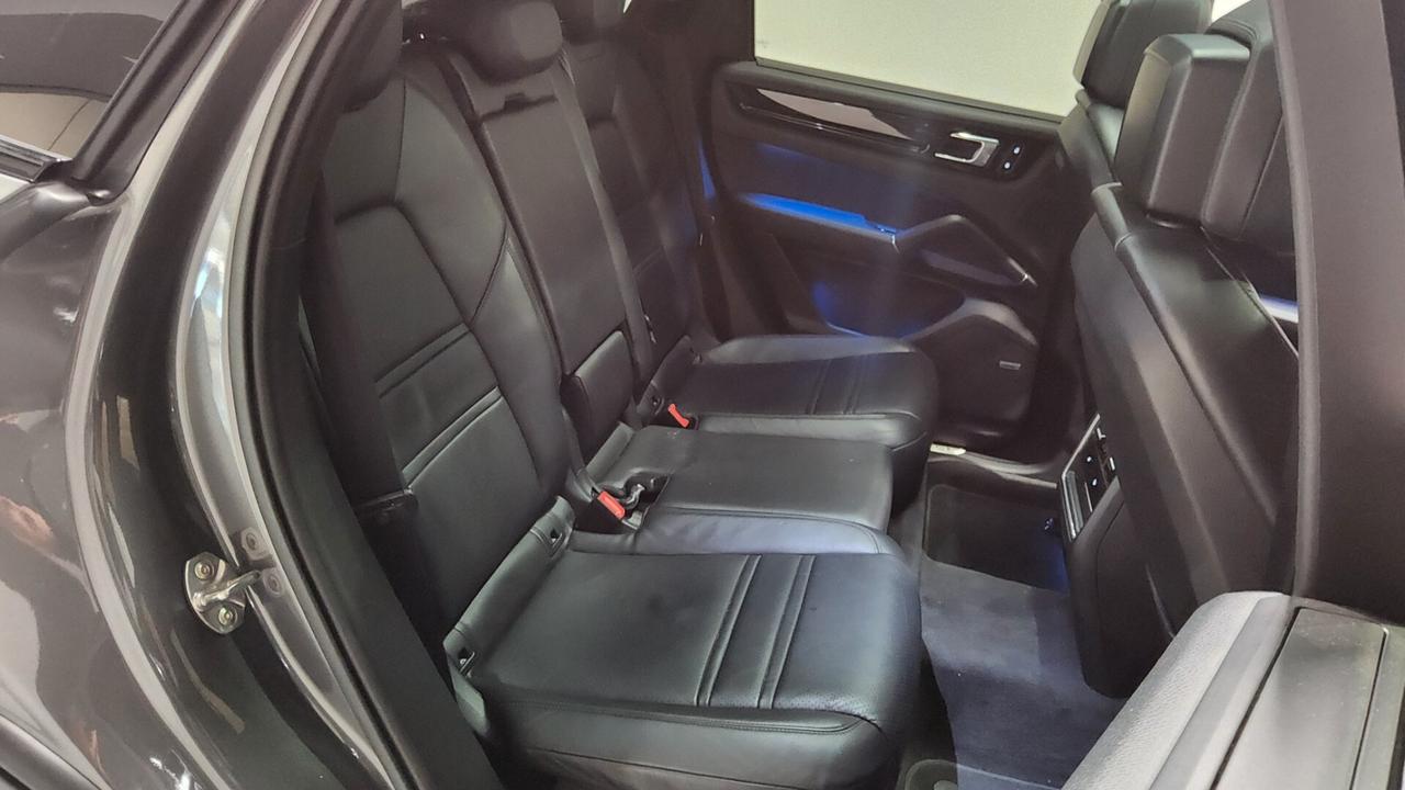 Porsche Cayenne Coupé 3.0 V6 E-Hybrid