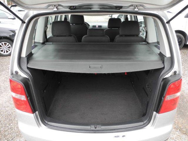 VOLKSWAGEN Touran 1.9 TDI 105cv -AUTOCARRO 5 POSTI- OK NEOPATENTATI