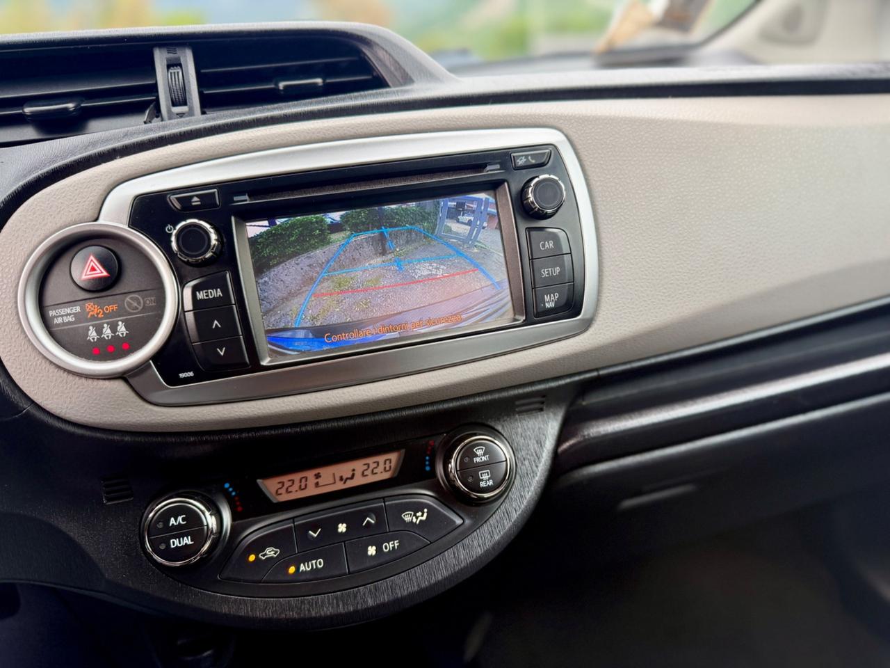 Toyota Yaris 1.0 5 porte Lounge 2011 OK NEOPTENTATI