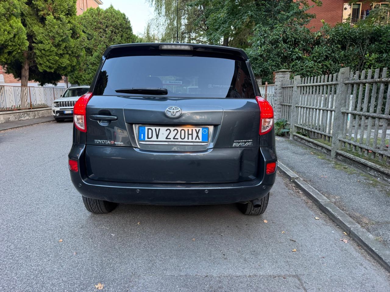 Toyota RAV 4 RAV4 2.2 D-4D 136 CV DPF Luxury crossover