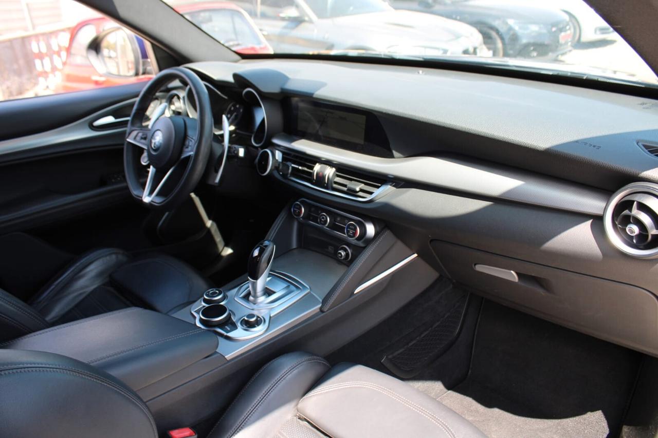 Alfa Romeo Stelvio Tua A SOLI 338€ al mese Anticipo Zero