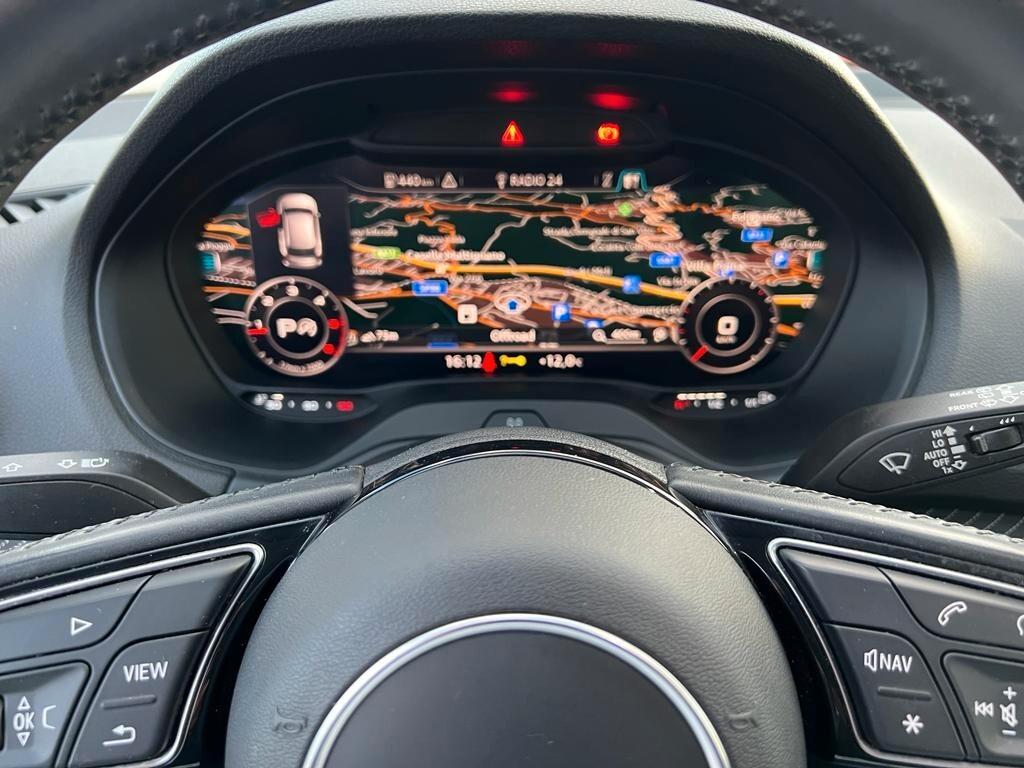 Audi Q2 30 TDI S tronic Business Design