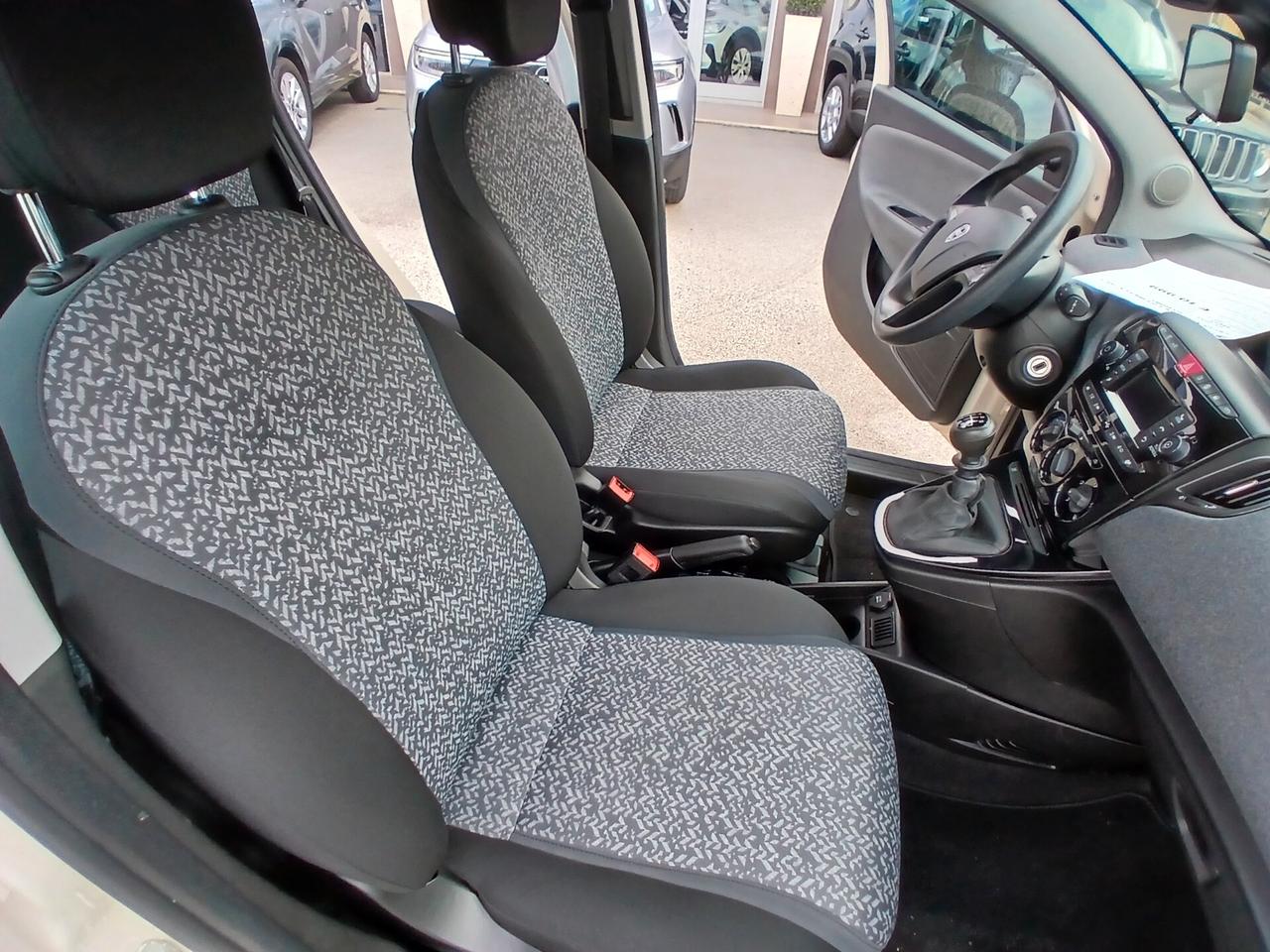 Lancia Ypsilon 1.0 BENZINA HYBRID 2022